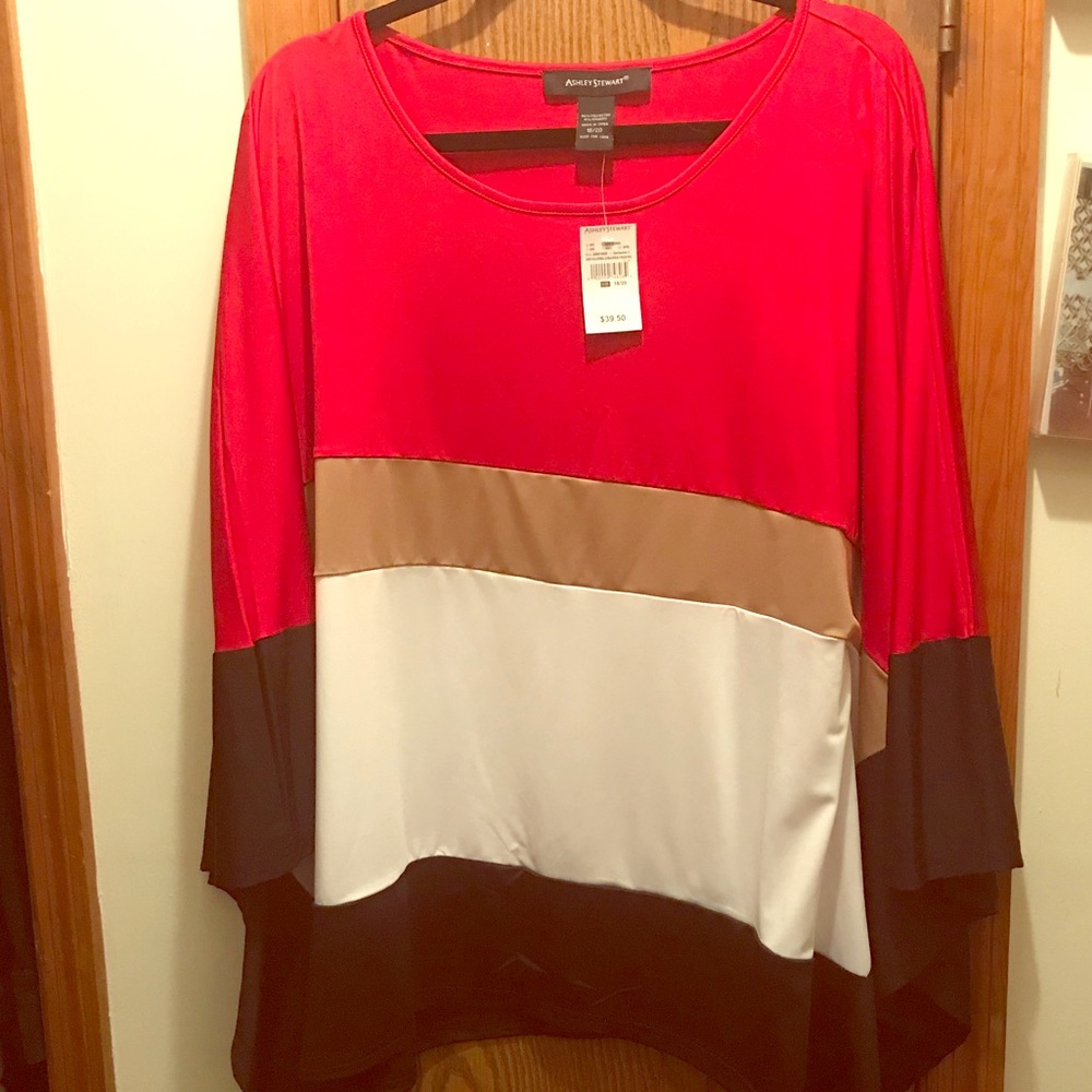 NWT ✨ WOMEN'S BAT WING🦇 BLOUSE ✨